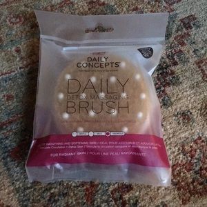 Daily Concepts Daily Detox Massaging Brush